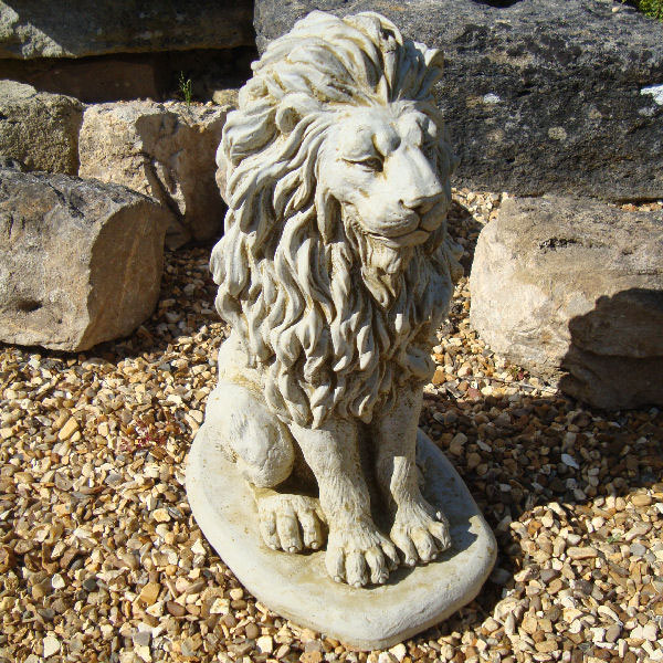 Sitting Lion ADW8029