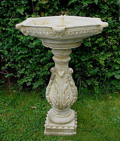 Hampton Birdbath ADW1004