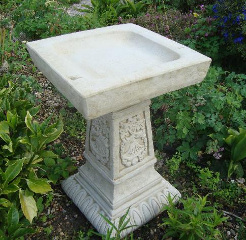 Jubilee Bird Bath ADW1012